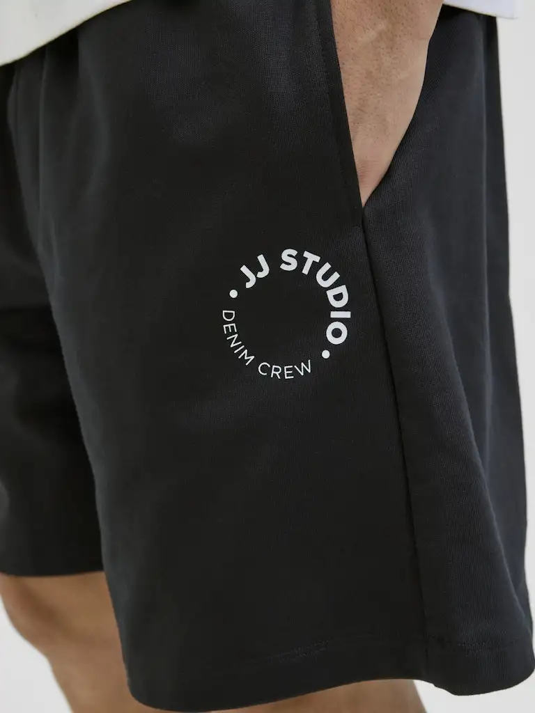 Jpstbill Crinkle Sweat Shorts Srt 12268771 Jack & Jones Black