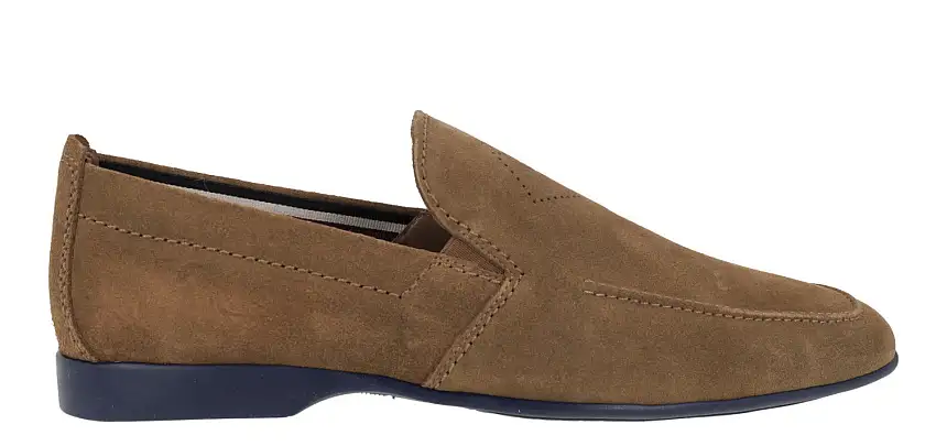 Mocasines de ante con elásticos y piso fino de goma