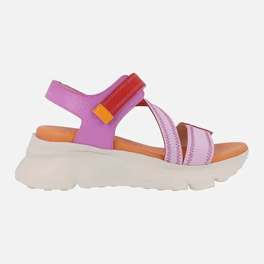 Sandalias Hispanitas con piso volumen y cierre de velcro
