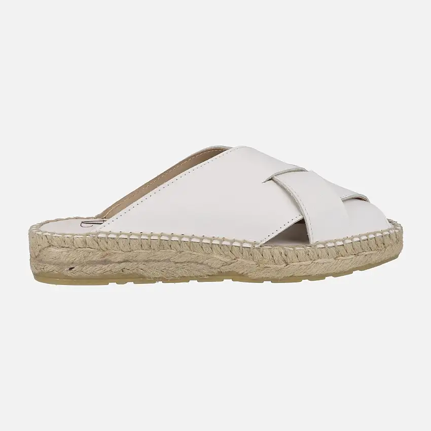 Mules de piel con tiras entrelazadas y piso de yute