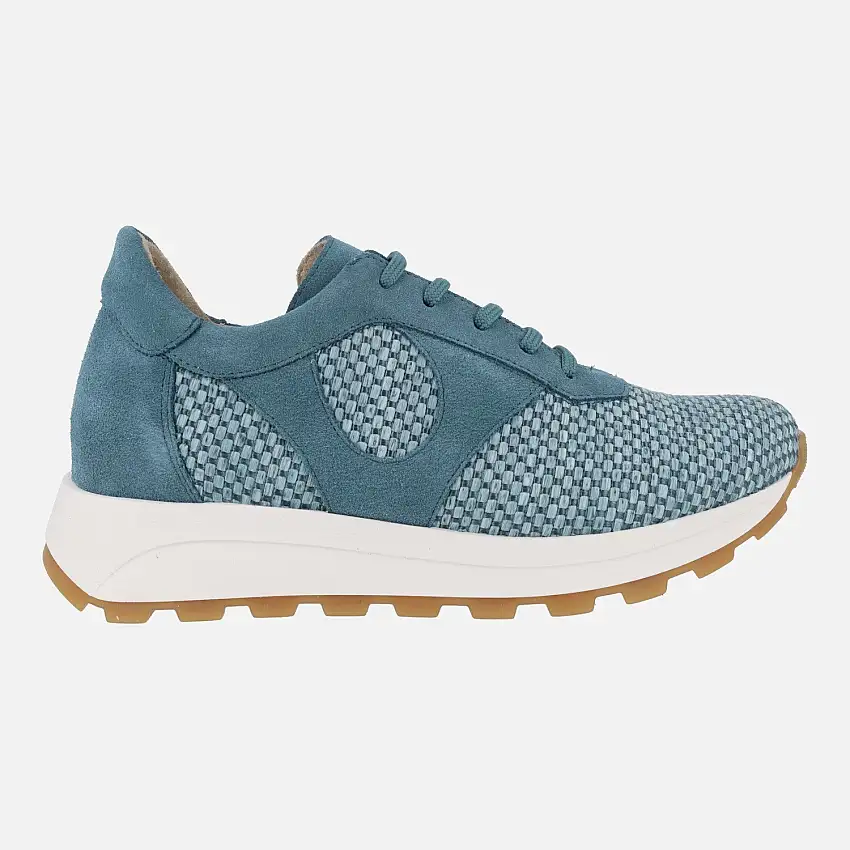 Deportivas de cordones en combinado de rafia y serraje
