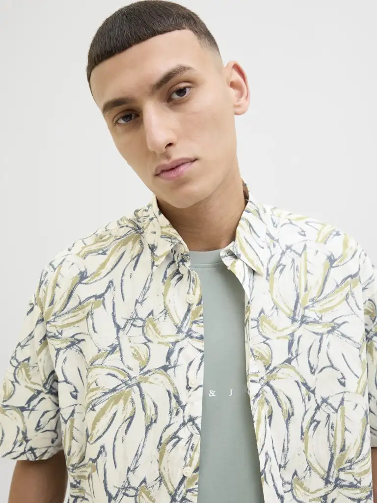 Jorjoshua Split Aop Shirt Ss Ln 12271089 Jack & Jones Cloud Dancer