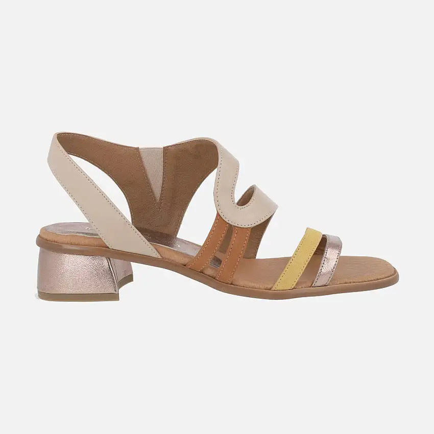 Sandalias combinadas de ante y piel con tacón bajo
