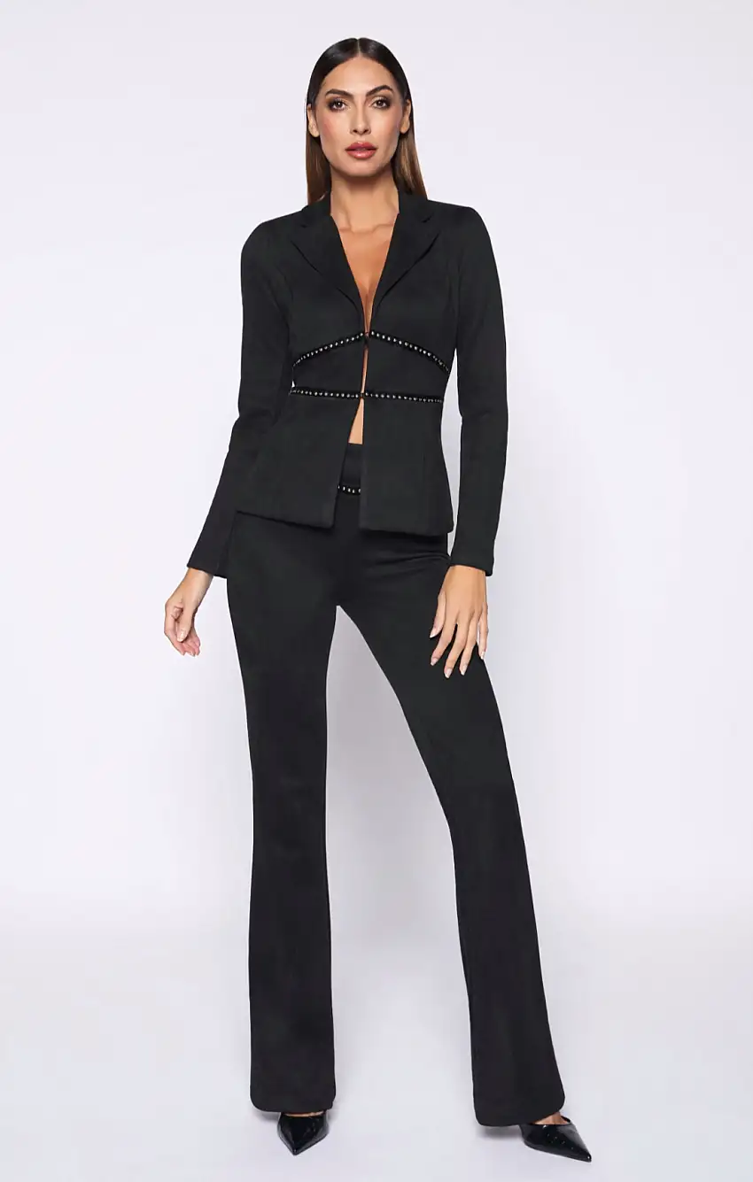 Conjunto JOY Americana y Pantalón Negro Tachuelas