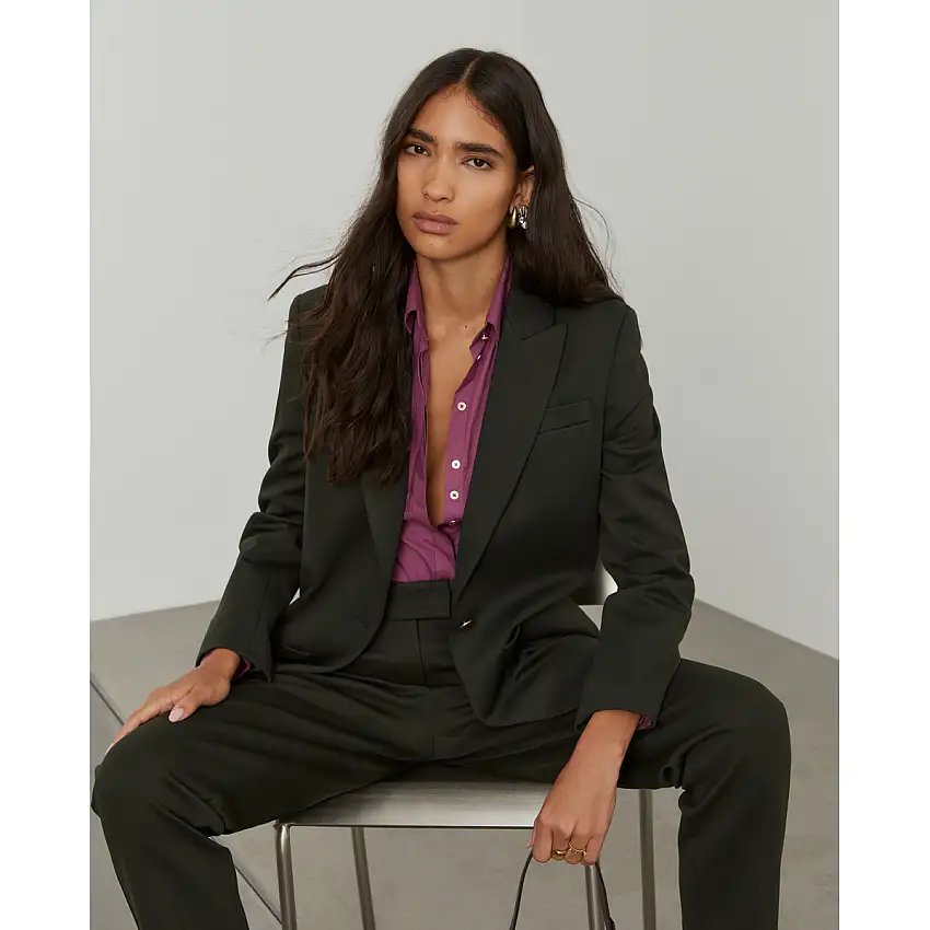 Blazer con bolsillos y forro a contraste