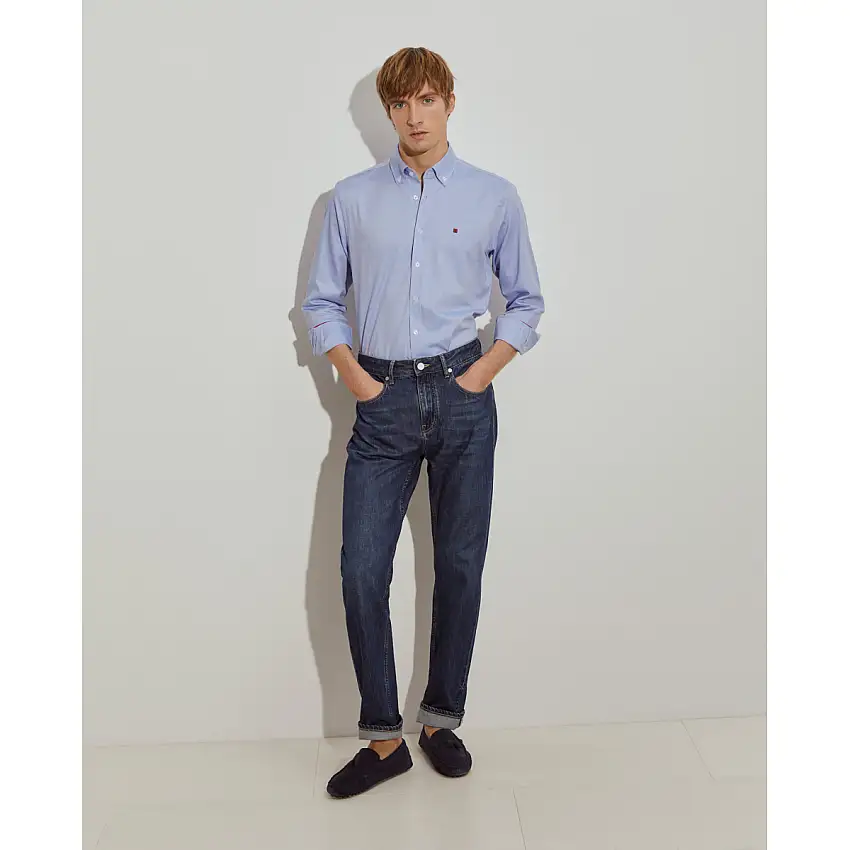 Camisa Oxford lisa slim fit