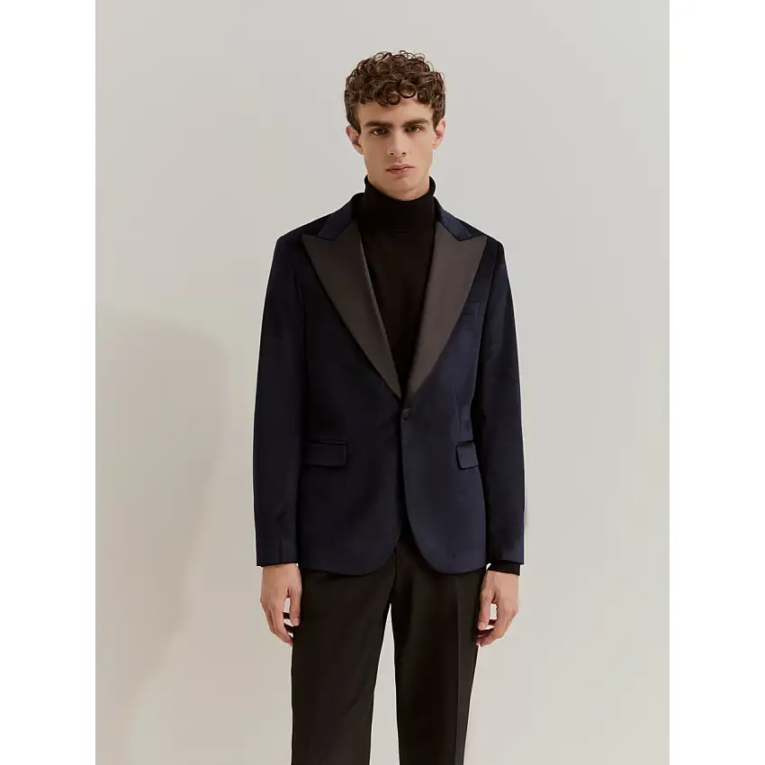 Blazer de terciopelo de corte entallado