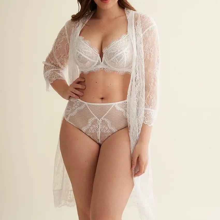 Bata corta de novia, encaje, promise.