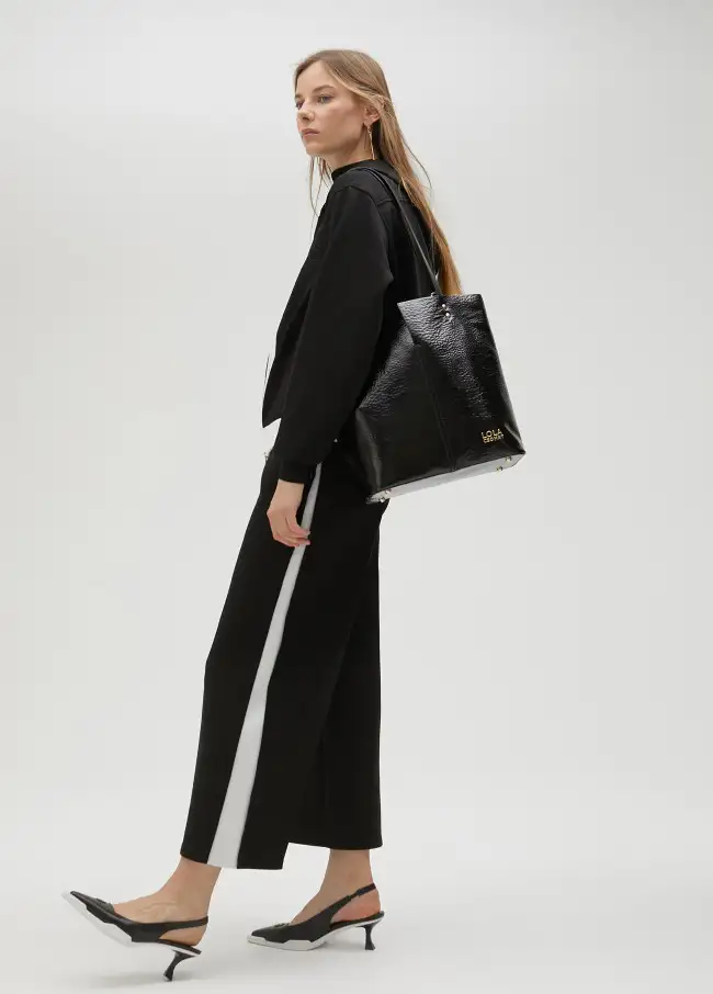 Bolso Charol Shopper Negro lola casademunt ls2504054.00N.U