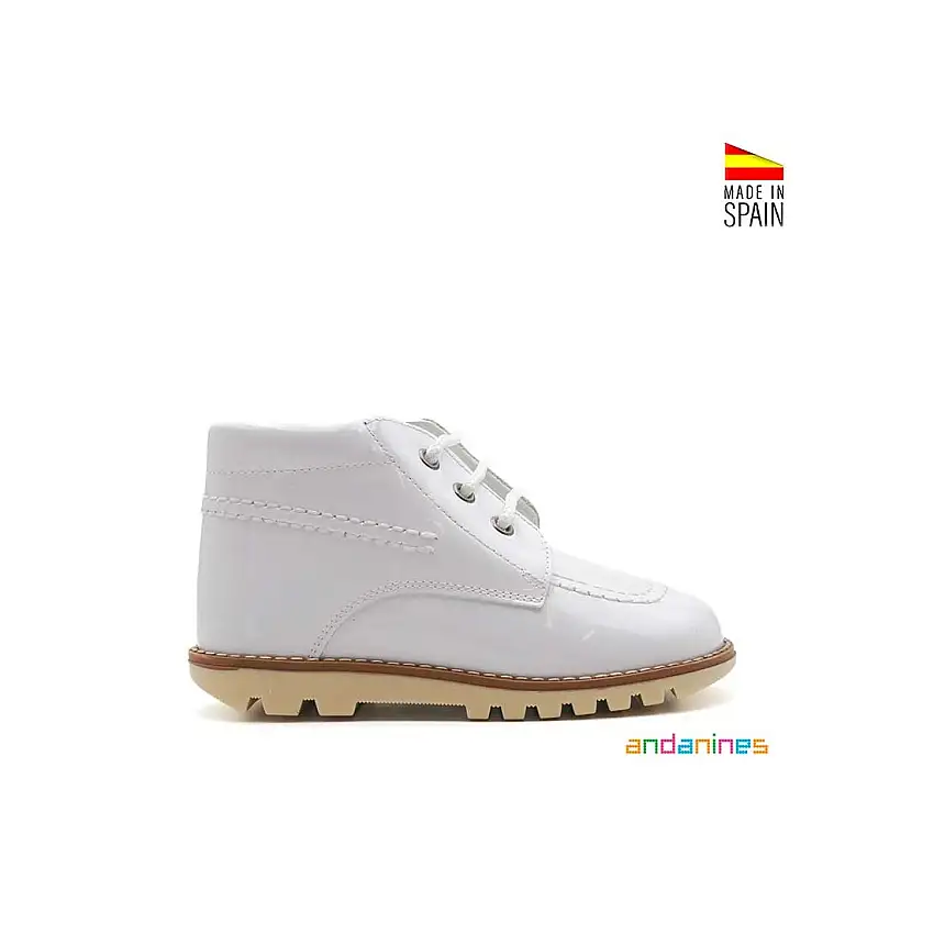 Bota Andanines blanco charol