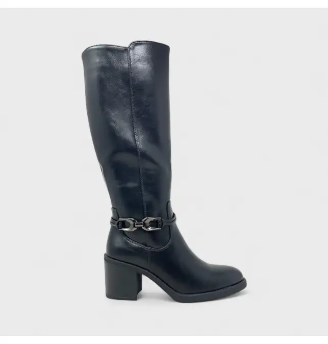 Bota correa