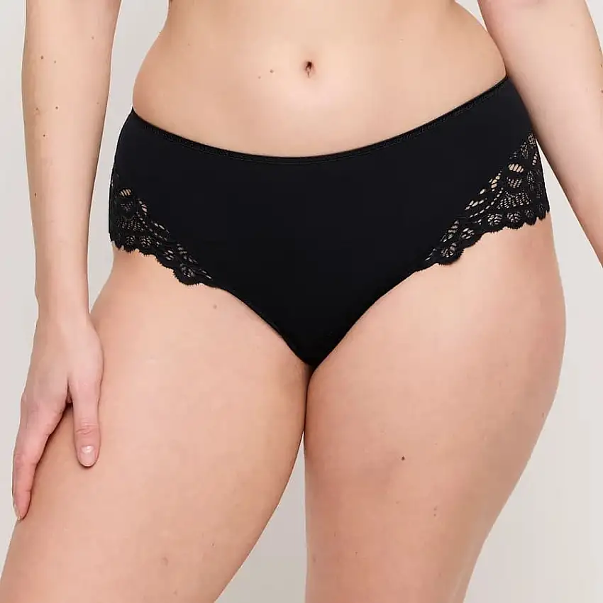 braga short de encaje, first night de primadonna twist.