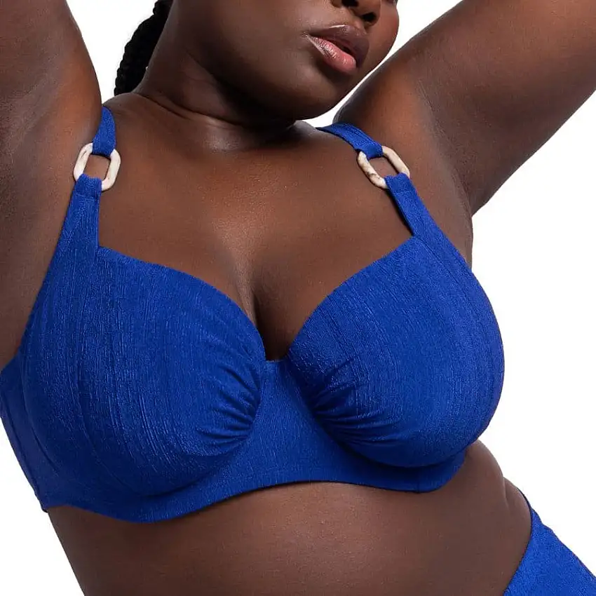 Copa bikini capacidad con aros, madras de dorina.