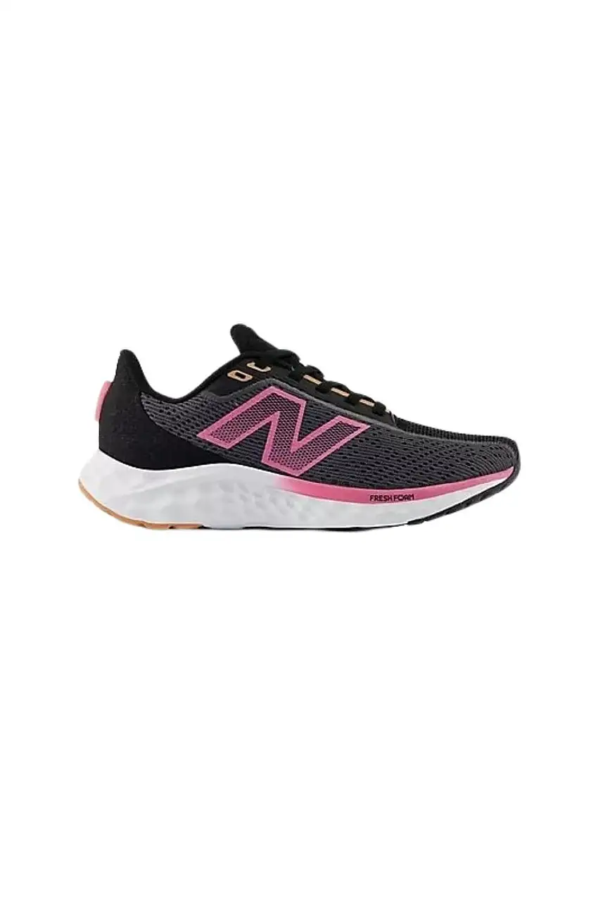 deportivos running mujer New Balance Fresh Foam Arishi v4 negro warisyc4