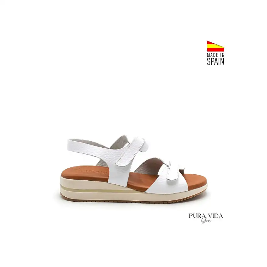 Sandalia Aura blanca con cuña baja