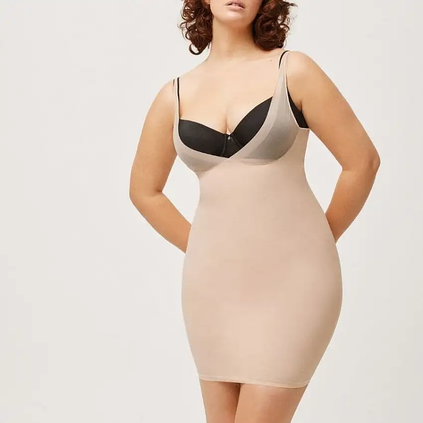 vestido reductor y moldeador cuerpo completo de ysabel mora.
