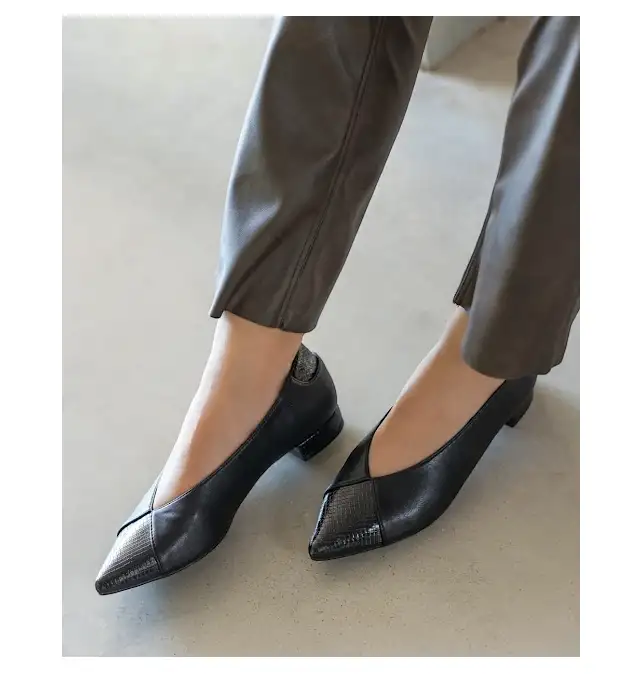 Zapato plano combinado