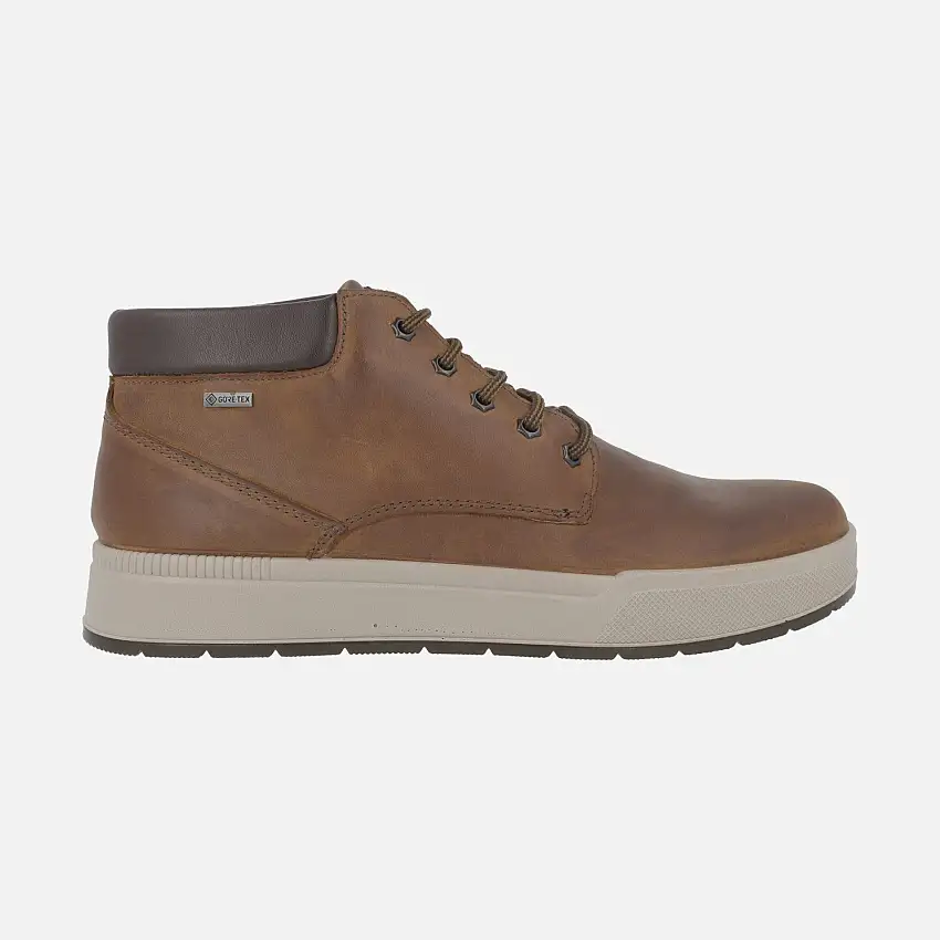Botas de cordones en piel engrasada para hombre con membrana Gore tex