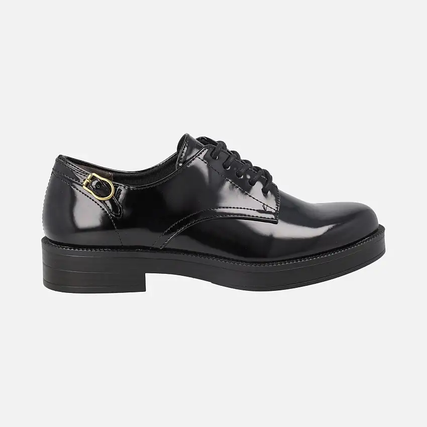 Zapatos de cordones en acabado brillo con adorno de hebilla