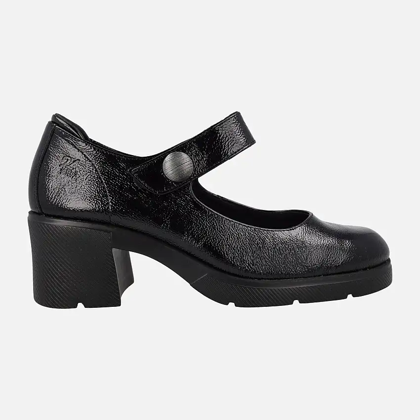 Zapatos de tacón estilo mercedes en charol negro