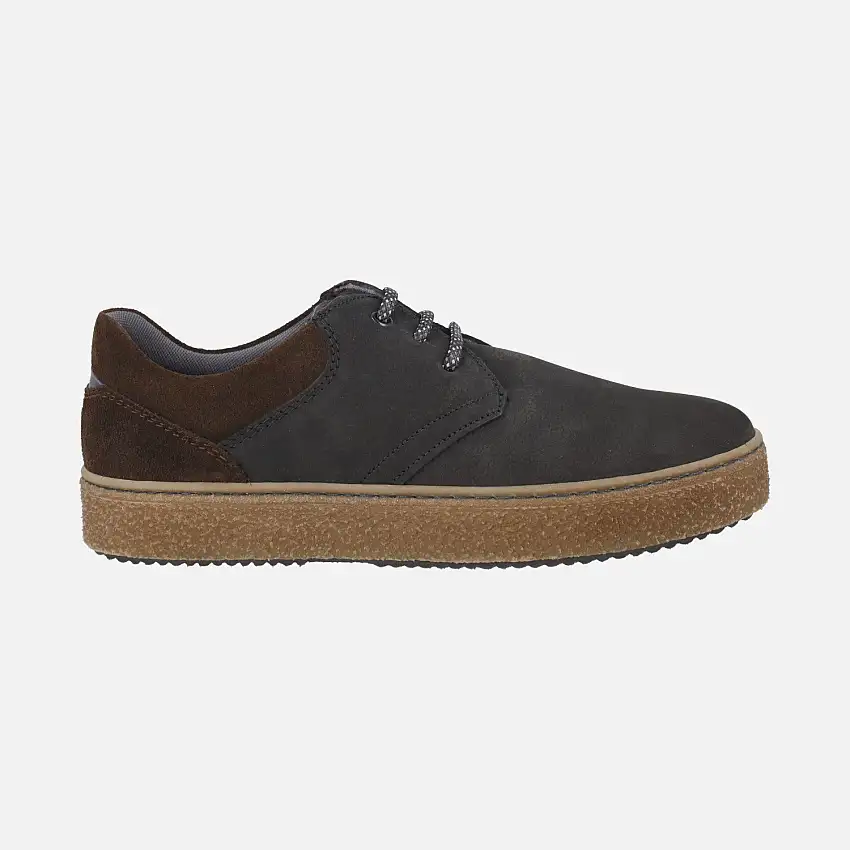 Zapatos de cordones para hombre en nobuck negro con detalles marrones
