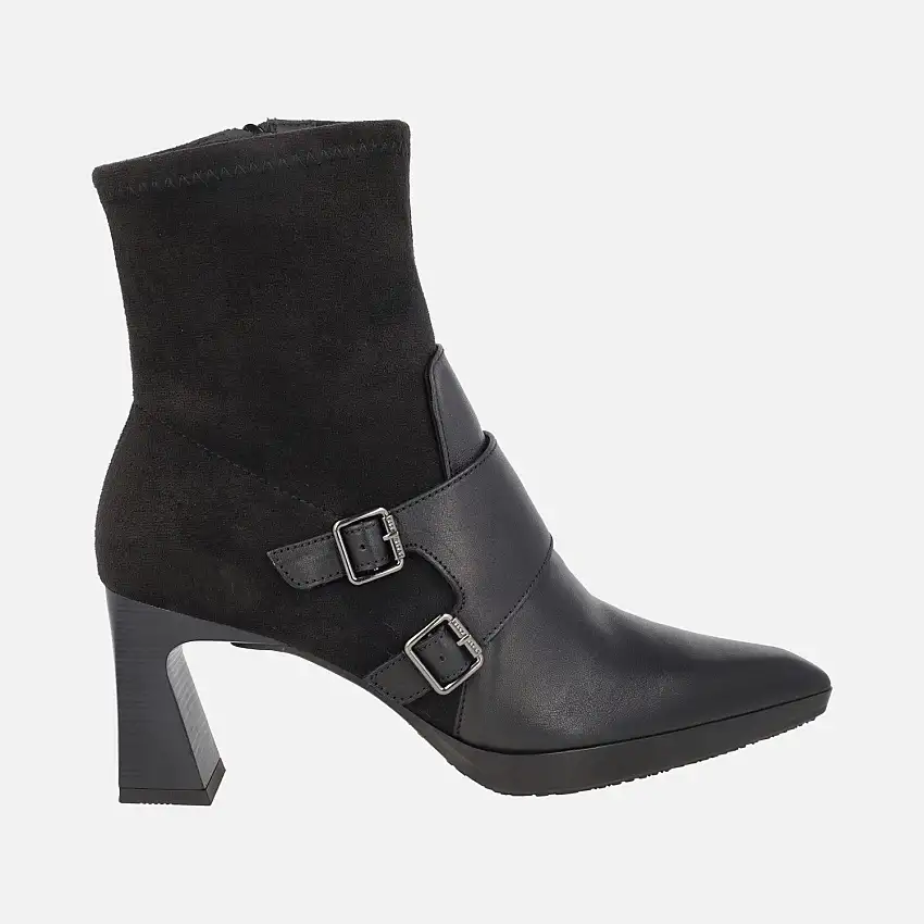 Botines de tacón en combinado de piel y tejido elástico