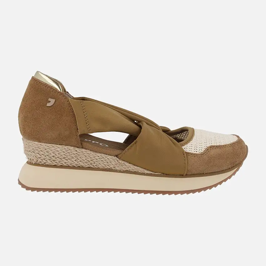 Zapatillas abiertas en piel y crochet con cuña de yute VUKA