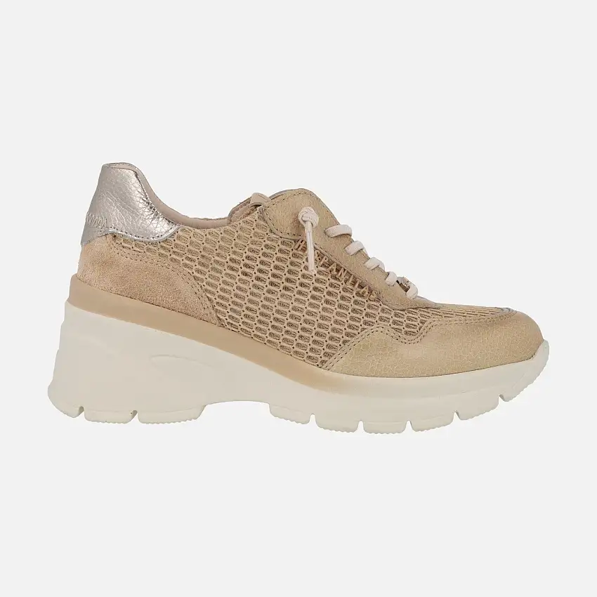 Deportivas en combinado de piel y rejilla con cuña y cordones elásticos