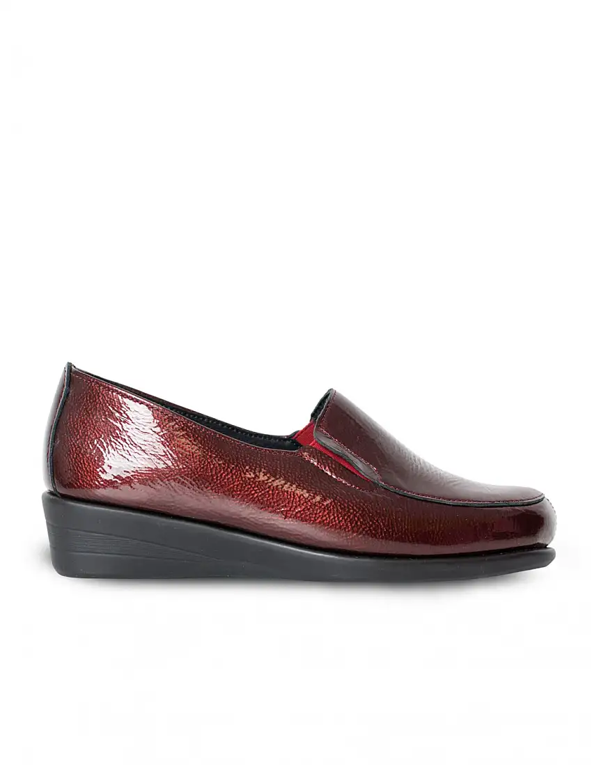 48 HOURS Mocasines Cuña Charol Burdeos