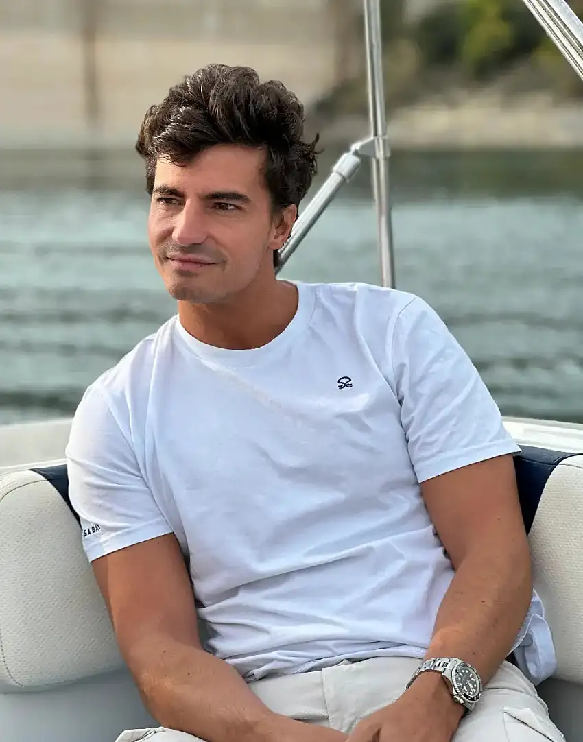 Camiseta MEDUSA BAY Classic Logo Bordado Blanco