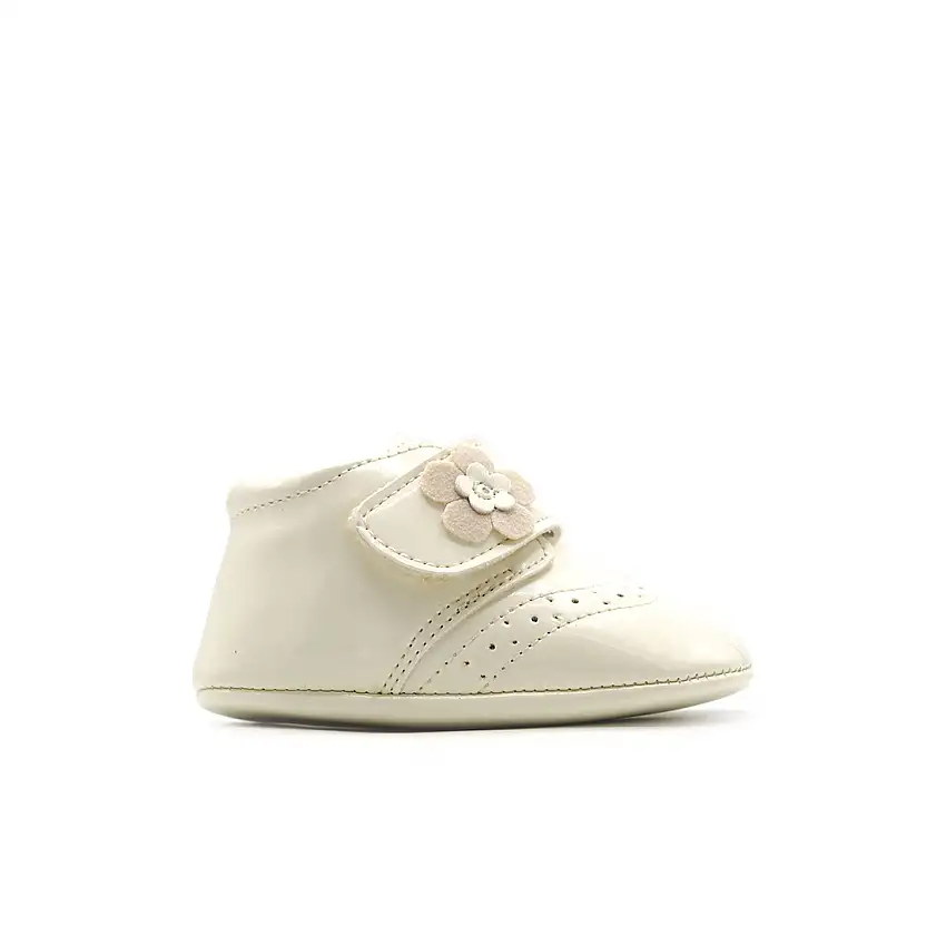 Botín bebé charol beige