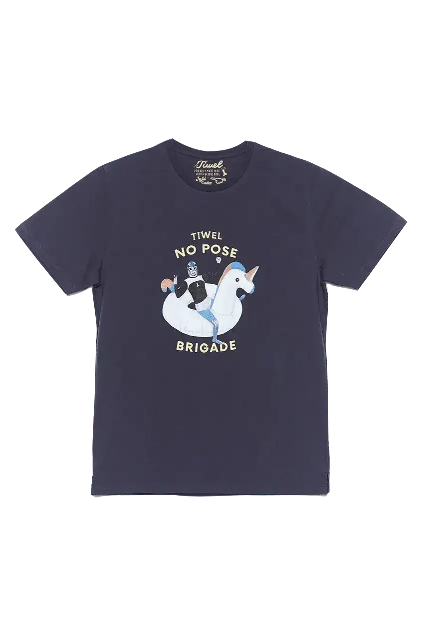 Camiseta Pose
