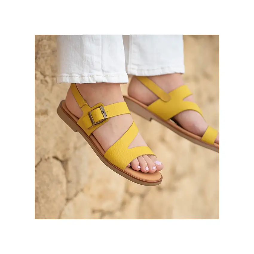 Sandalia amarilla bali de piel