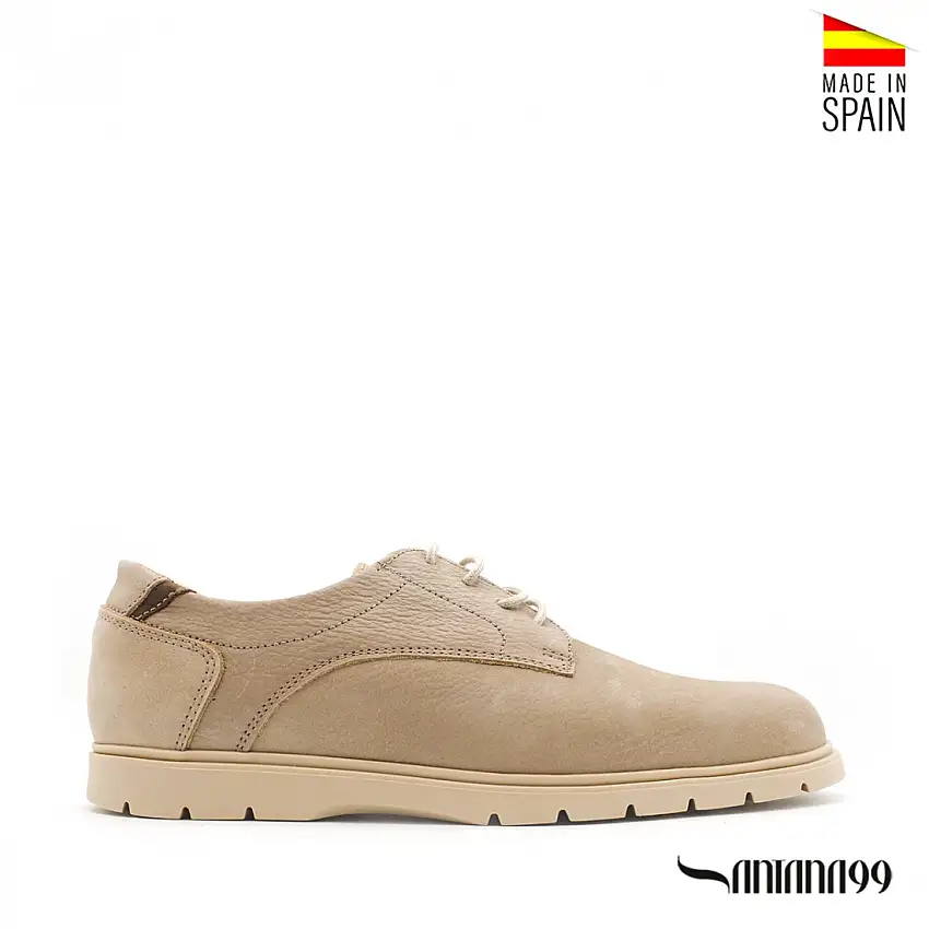 Zapato beige con cordones de piel nobuck